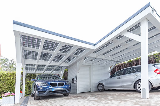 Elektroanschluss-Carport-Elektroauto